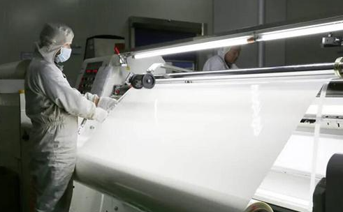 视觉检测技术破局TPU车衣膜行业痛点：中国智造定义全球质量标准